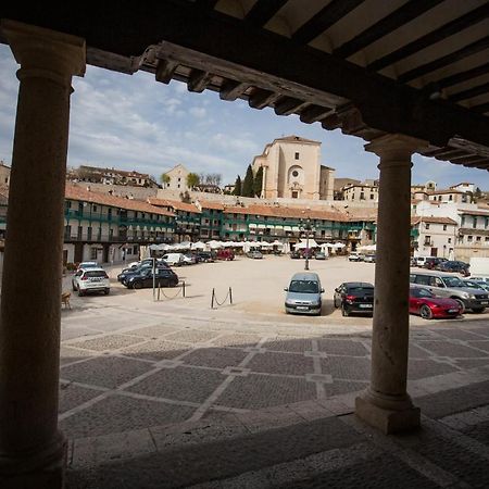 La Casa De Los Soportales Chinchón Esterno foto